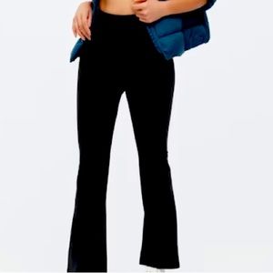 Black Uniqlo Flared Leggings